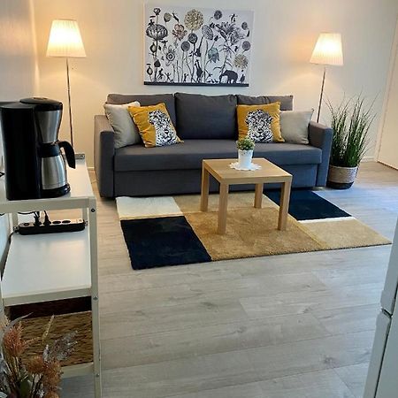 1 Rums-Laegenheter, Gangavstand Till Stroemstads Centrum Exteriör bild